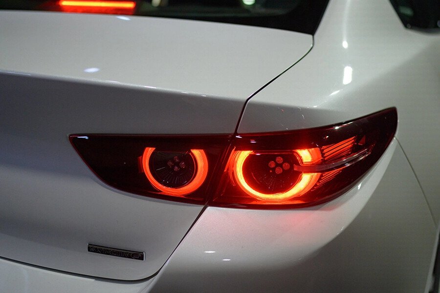 Mazda 3 Premium 2022 - Hình 8