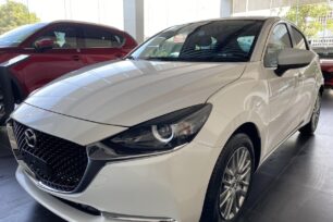 mazda2sport lux 5 Mazda