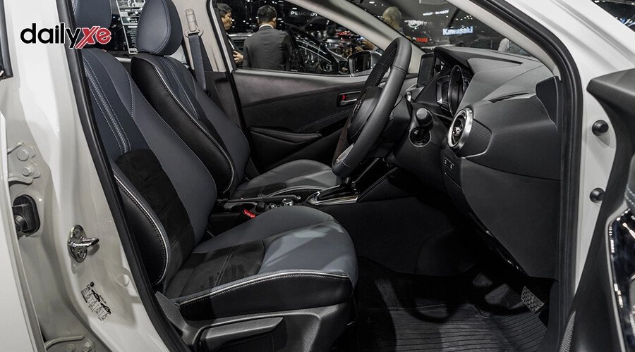 New Mazda2 1.5 Sport Luxury - Hình 11